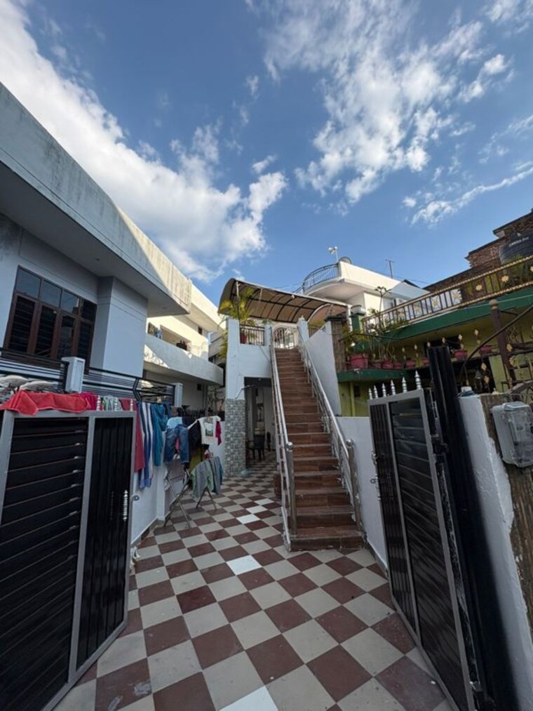 Exterior View, subhash nagar 6 Bedroom 1176 Sq.Ft. Independent House In Subhash Nagar Dehradun 10244240