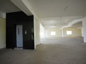   Office Space at Auto Nagar – for Rent