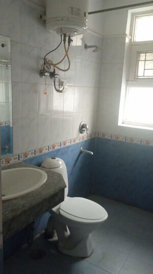 Bathroom in 2 BHK Builder Floor at Sector 39 – for Rent