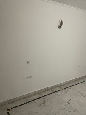 Furnished Amenities in 2 BHK Builder Floor at Sector 39 – for Rent