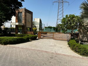  Shop – Exterior View View at Puri Anand Villas Phase II, Sector 81 - for Rent