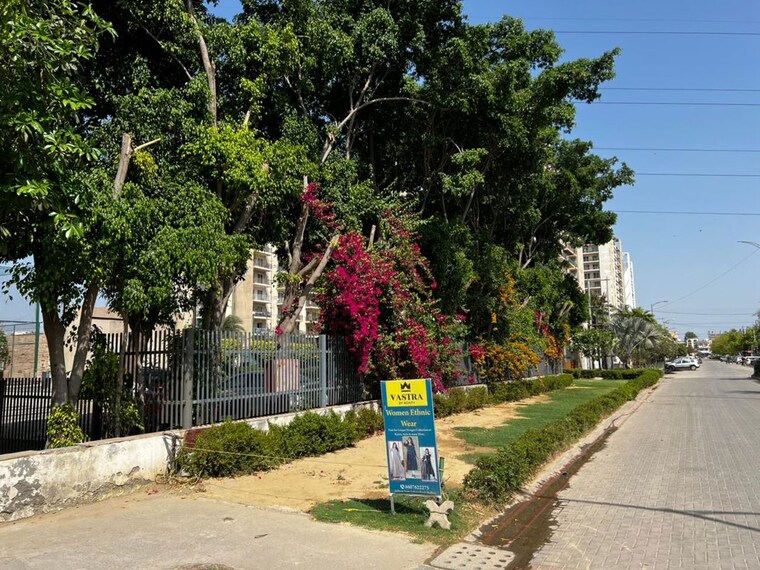 Exterior View, puri-anand-villas-phase-ii Commercial Shop 400 Sq.Ft. In Sector 81 Faridabad 10138037