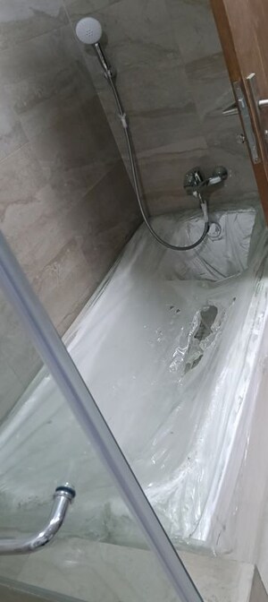 Bathroom in 3.5 BHK Apartment at The Center Court, Sector 88a – for Rent