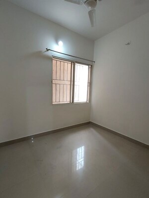 Room in 2 BHK Builder Floor at Hsr Layout Sector 3 – for Rent