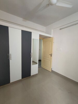 Room in 2 BHK Builder Floor at Hsr Layout Sector 3 – for Rent