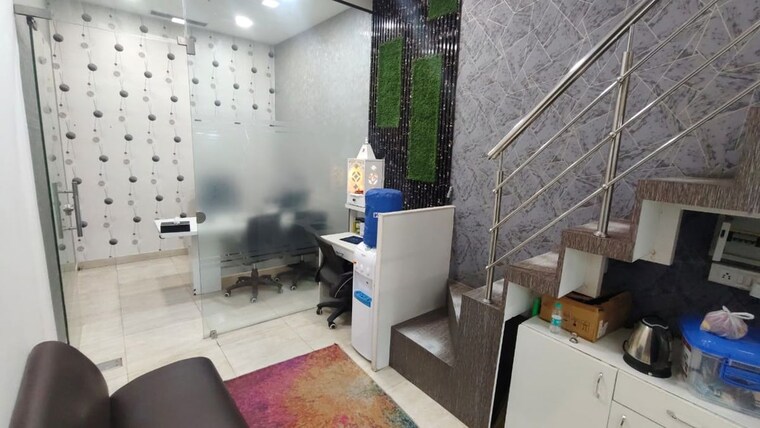 Team Area, netaji subhash place Commercial Office Space 550 Sq.Ft. In Netaji Subhash Place Delhi 10244315