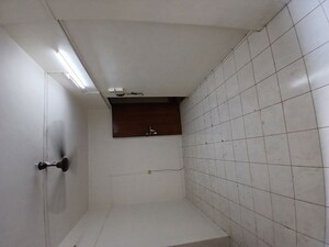 Room in 1 BHK Apartment at Goregaon East – for Rent