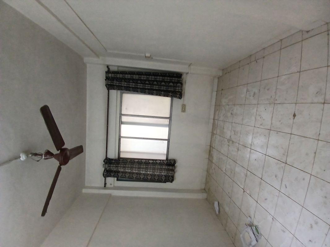 1 BHK + Extra Room Apartment For Rent in Goregaon East