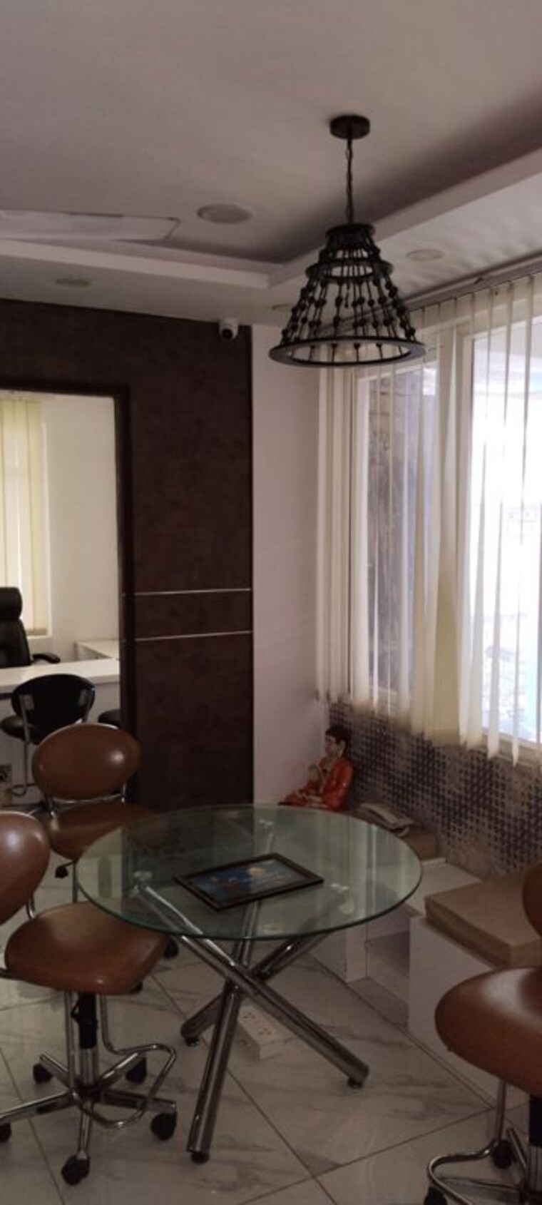 Living Room, netaji subhash place Commercial Office Space 650 Sq.Ft. In Netaji Subhash Place Delhi 10244322