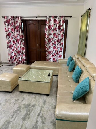 2 BHK 200 Sq.Yd. Builder Floor in Unitech South City 1