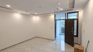 Room in 1 BHK Builder Floor at Malviya Nagar – for Rent