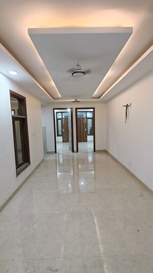 Room in 2 BHK Builder Floor at Malviya Nagar – for Rent