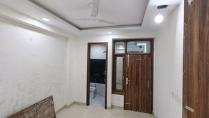 Room in 2 BHK Builder Floor at Malviya Nagar – for Rent