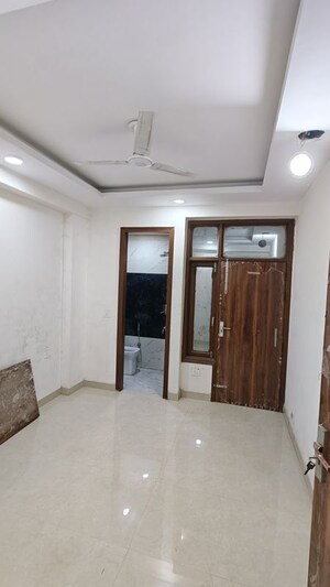 Room in 2 BHK Builder Floor at Malviya Nagar – for Rent