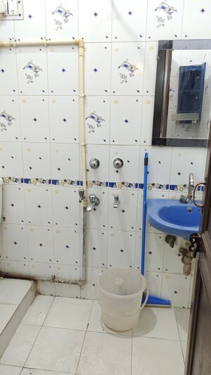 Team Area in 2 BHK Builder Floor at Malviya Nagar – for Rent