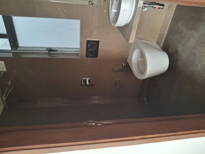 Furnished Amenities in 3 BHK Apartment at Rangoli Goghari Mansion, Santacruz West – for Rent