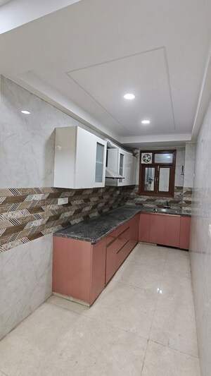 Kitchen in 2 BHK Builder Floor at Malviya Nagar – for Rent
