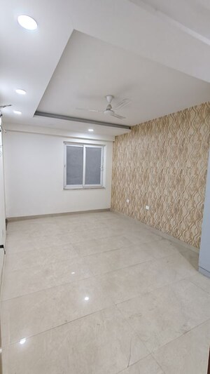 Room in 2 BHK Builder Floor at Malviya Nagar – for Rent