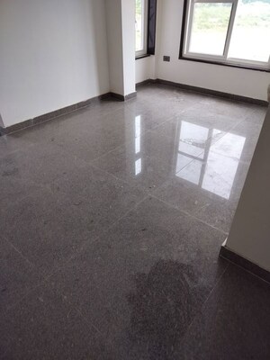 Room in 3 BHK Builder Floor at Sector 33 – for Rent