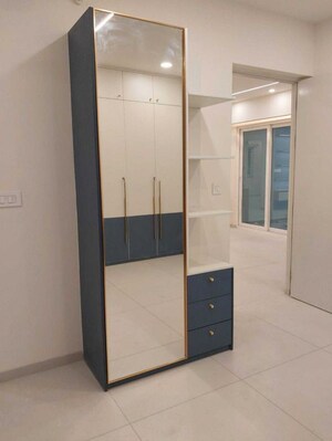 Room in 3 BHK Apartment at Jayabheri The Nirvana, Gopanpally – for Rent