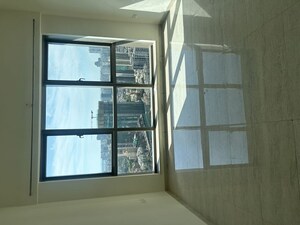 Room in 2 BHK Apartment at Sheth Auris Serenity Tower 2, Malad West – for Rent