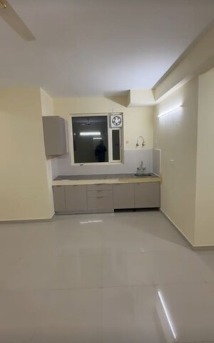 2 BHK Apartment For Rent in Pyramid Fusion Homes, Sector 70a