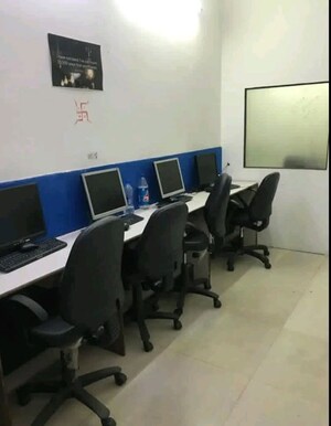  Office Space For Rent in Sector 4