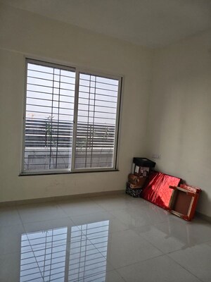 Room in 2 BHK Apartment at Kolte Patil Life Republic, Hinjewadi – for Rent