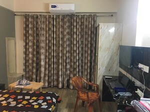 Team Area in 1 BHK Apartment at Paramount Golfforeste, Zeta I Greater Noida – for Rent