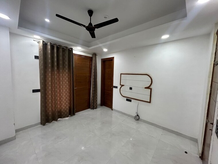 Room, sector 52 2 Bedroom 700 Sq.Ft. Builder Floor In Sector 52 Gurgaon 10244494