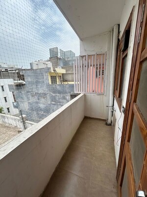 Balcony in 2 BHK Builder Floor at Sector 52 – for Rent