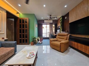 2 BHK Apartment For Sale in Satra One, Goregaon West