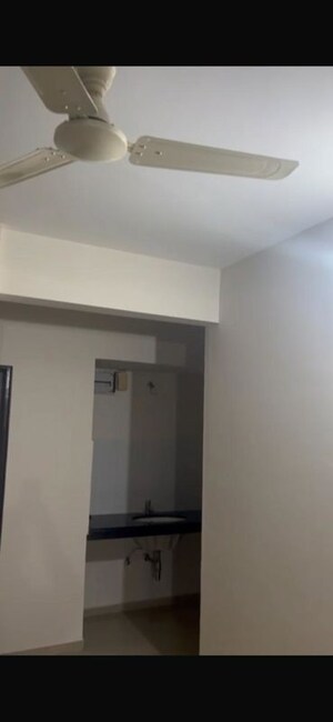 Room in 3 BHK Apartment at Tirupati Campus, Tingre Nagar – for Rent