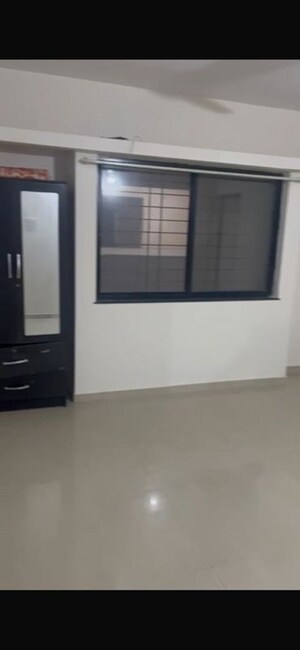 Room in 3 BHK Apartment at Tirupati Campus, Tingre Nagar – for Rent