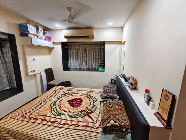 Bedroom, satra-one 2 Bedroom 700 Sq.Ft. Apartment In Goregaon West Mumbai 10244539