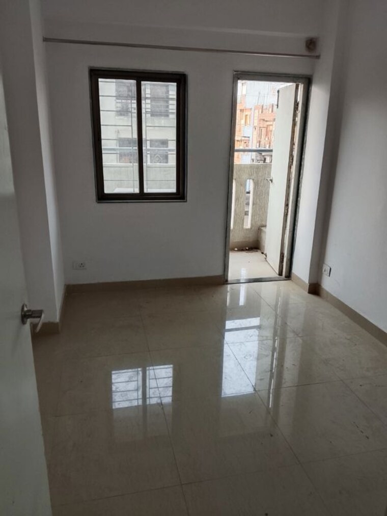 Room, sector 14 dwarka 1 Bedroom 550 Sq.Ft. Apartment In Sector 14 Dwarka Delhi 10244526
