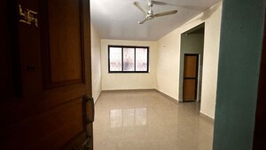 Room in 1 BHK Builder Floor at Colvale – for Rent
