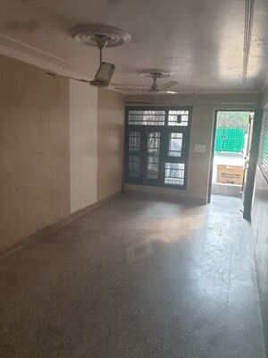 Room in 1 BHK Independent House at Sector 16 A – for Rent
