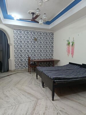 Bedroom in 2 BHK Independent House at Sector 48 – for Rent