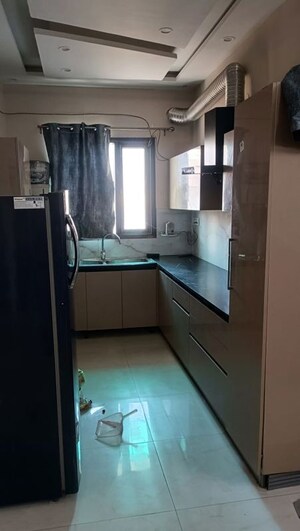 Kitchen in 3 BHK Builder Floor at Sunshine Enclave, Vip Road – for Rent