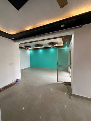 Room in 3 BHK Apartment at ERA Redwood Residency, Sector 78 – for Rent