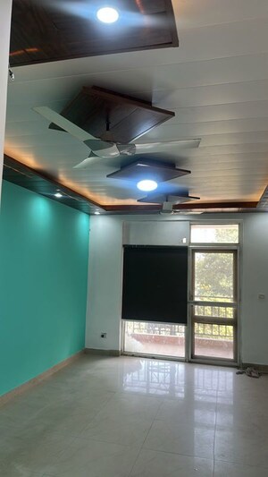 Furnished Amenities in 3 BHK Apartment at ERA Redwood Residency, Sector 78 – for Rent