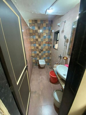 Attached Bathroom in 2 BHK Apartment at Dp Road – for Rent