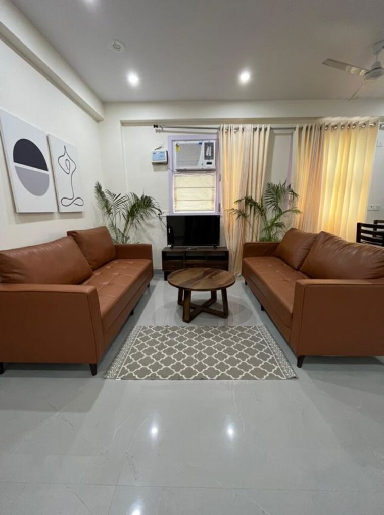 Living Room, dlf-city-gurgaon 3 Bedroom 2000 Sq.Ft. Builder Floor In Sector 27 Gurgaon 10244616