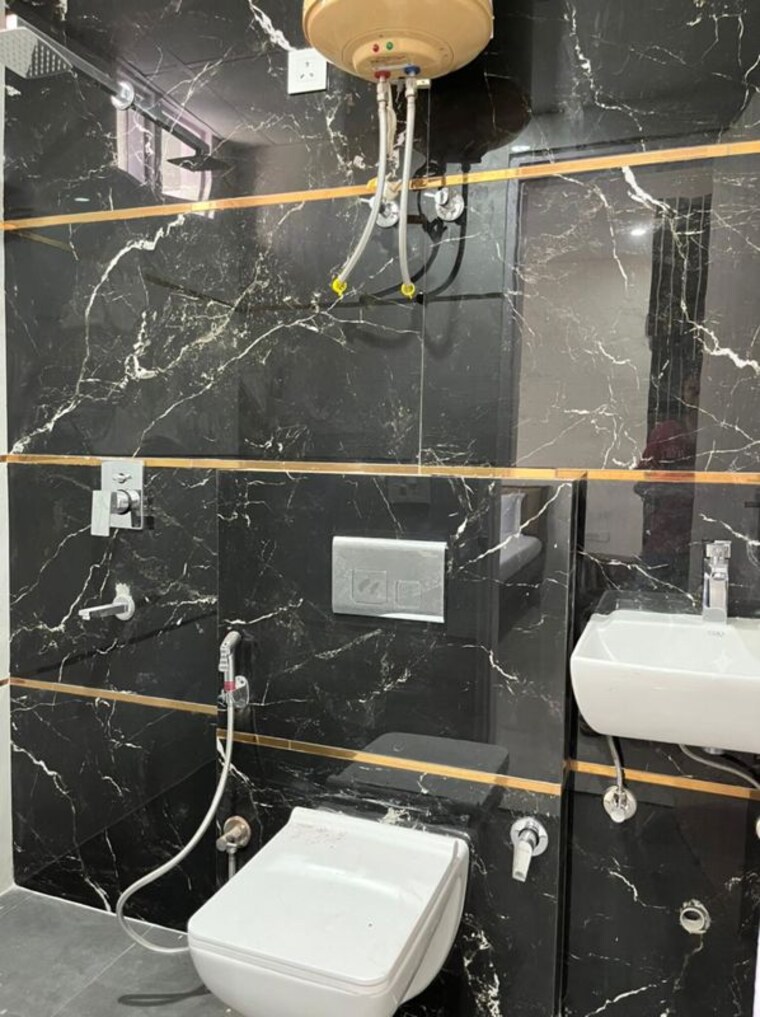 Master Bedroom, dlf-city-gurgaon 3 Bedroom 2000 Sq.Ft. Builder Floor In Sector 27 Gurgaon 10244616