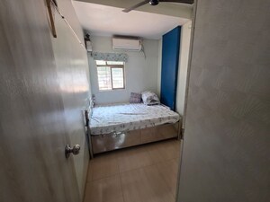 Room in 1 RK Apartment at Vijay Garden, Ghodbunder Road – for Sale