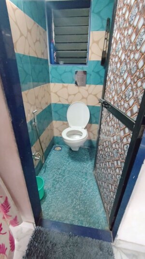 Bathroom in 1 BHK Apartment at Lokhandwala Riviera Tower, Kandivali East – for Sale