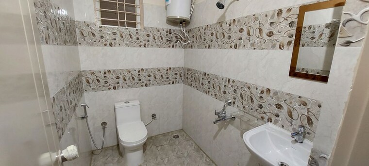 Bathroom, jayani-paradise 3 Bedroom 1400 Sq.Ft. Apartment In Mahadevpura Bangalore 10244651