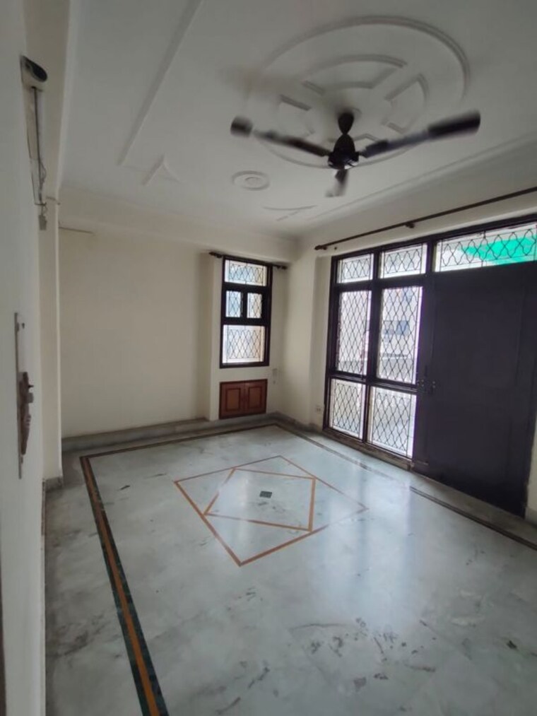 Room, sector 22 dwarka 4 Bedroom 2700 Sq.Ft. Apartment In Sector 22 Dwarka Delhi 10244655