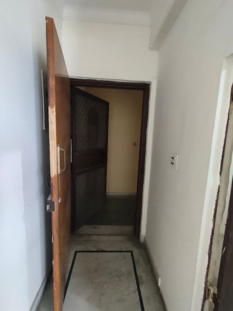 Other, sector 22 dwarka 4 Bedroom 2700 Sq.Ft. Apartment In Sector 22 Dwarka Delhi 10244655
